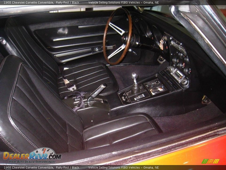 Front Seat of 1968 Chevrolet Corvette Convertible Photo #13