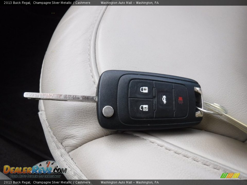 Keys of 2013 Buick Regal  Photo #21