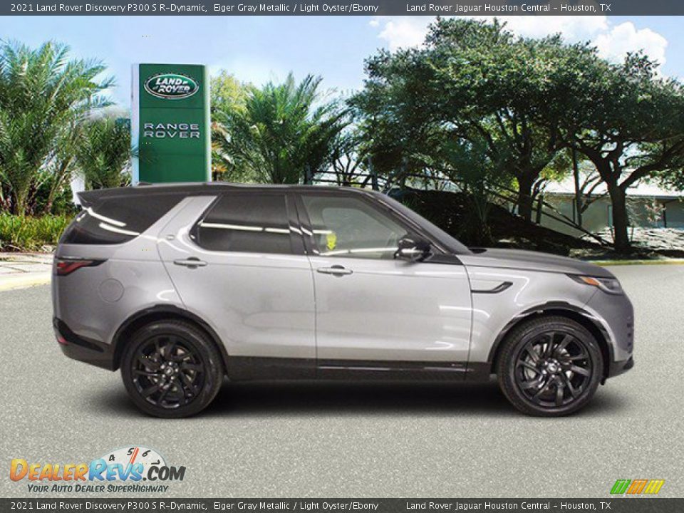 2021 Land Rover Discovery P300 S R-Dynamic Eiger Gray Metallic / Light Oyster/Ebony Photo #12