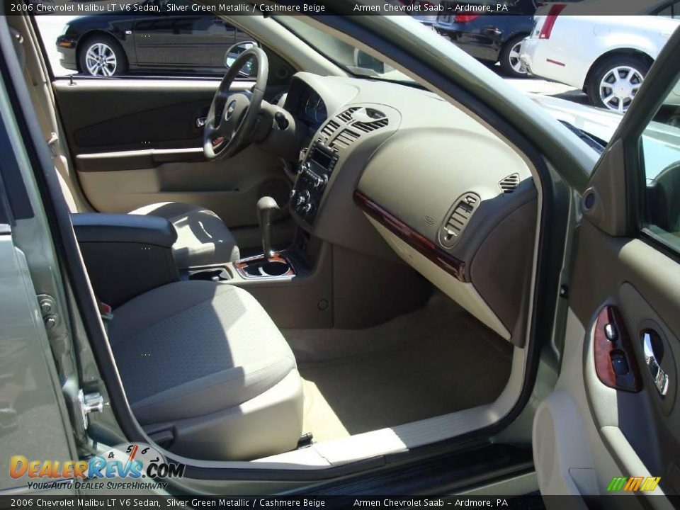 2006 Chevrolet Malibu LT V6 Sedan Silver Green Metallic / Cashmere Beige Photo #17