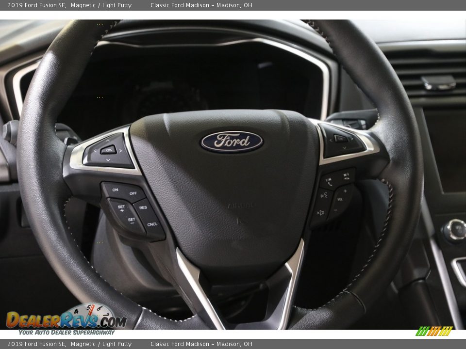 2019 Ford Fusion SE Magnetic / Light Putty Photo #7