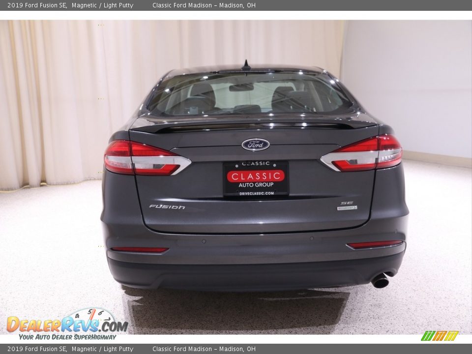2019 Ford Fusion SE Magnetic / Light Putty Photo #15
