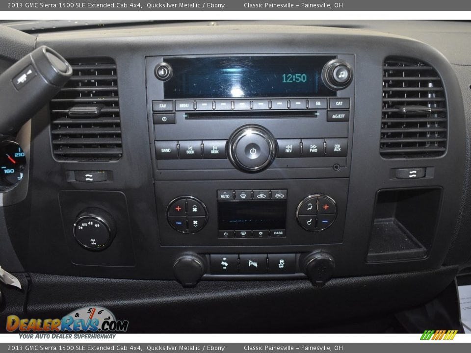 Controls of 2013 GMC Sierra 1500 SLE Extended Cab 4x4 Photo #13