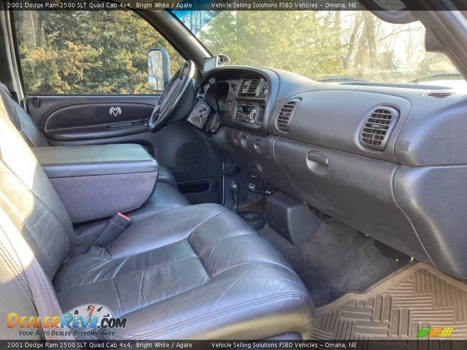 Front Seat of 2001 Dodge Ram 2500 SLT Quad Cab 4x4 Photo #10