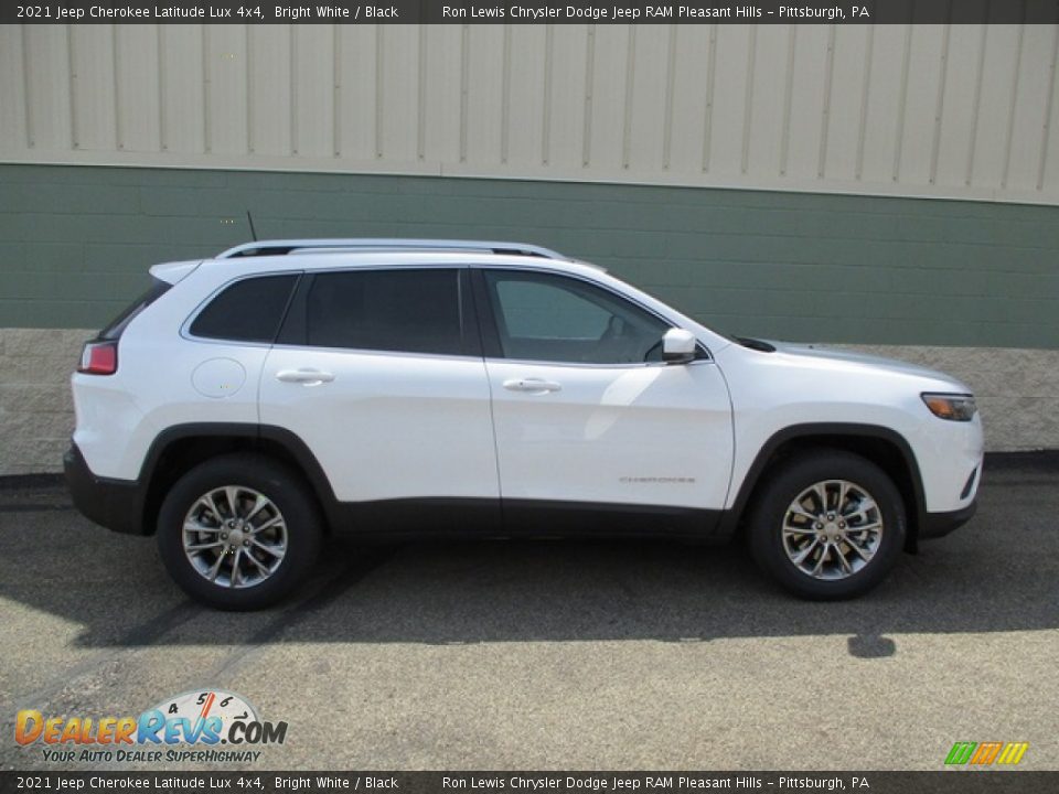 2021 Jeep Cherokee Latitude Lux 4x4 Bright White / Black Photo #2