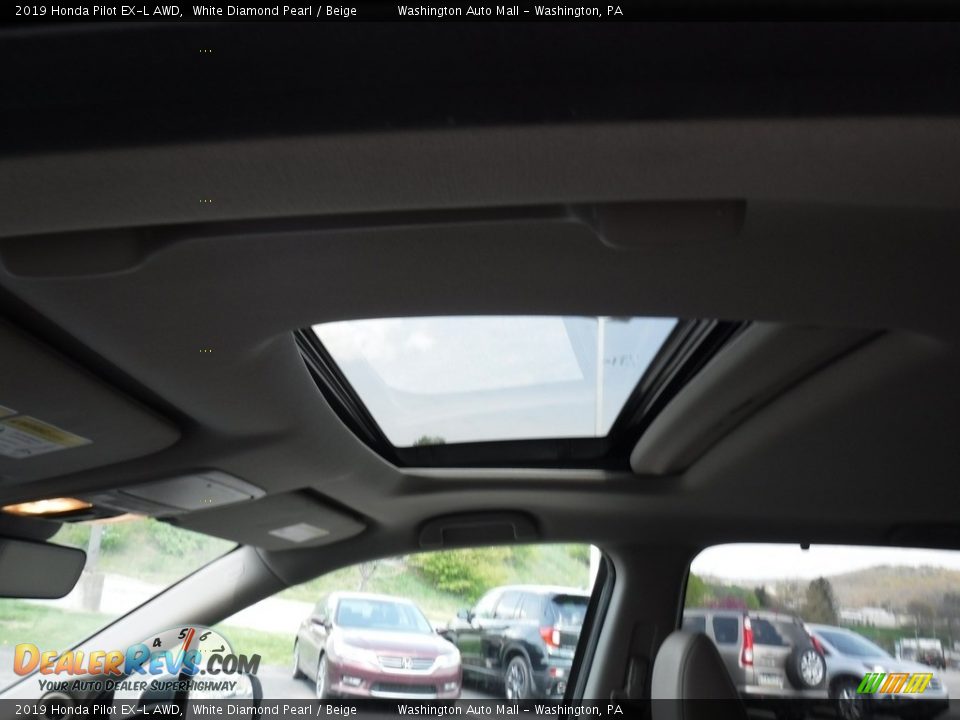 2019 Honda Pilot EX-L AWD White Diamond Pearl / Beige Photo #10