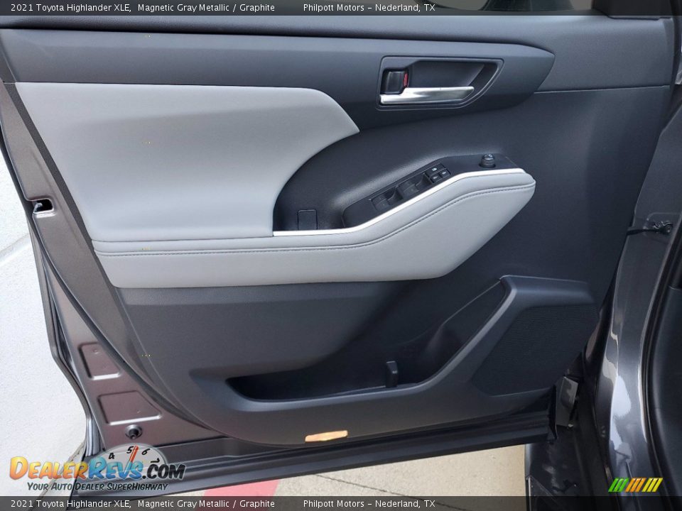 2021 Toyota Highlander XLE Magnetic Gray Metallic / Graphite Photo #13
