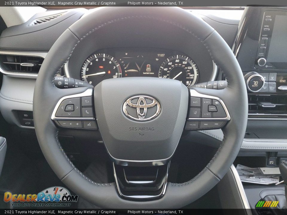 2021 Toyota Highlander XLE Steering Wheel Photo #15