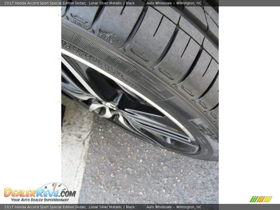 2017 Honda Accord Sport Special Edition Sedan Lunar Silver Metallic / Black Photo #8