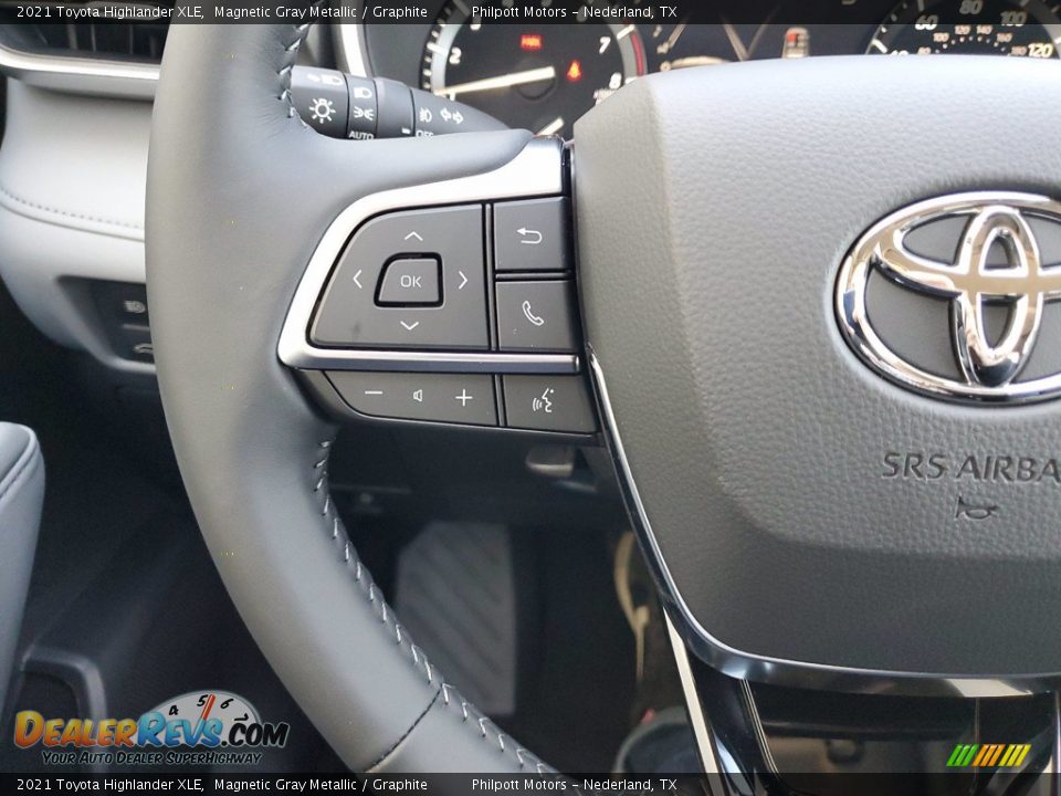 2021 Toyota Highlander XLE Steering Wheel Photo #16