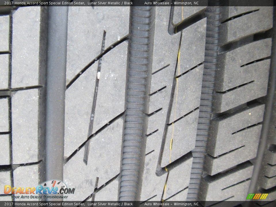 2017 Honda Accord Sport Special Edition Sedan Lunar Silver Metallic / Black Photo #9