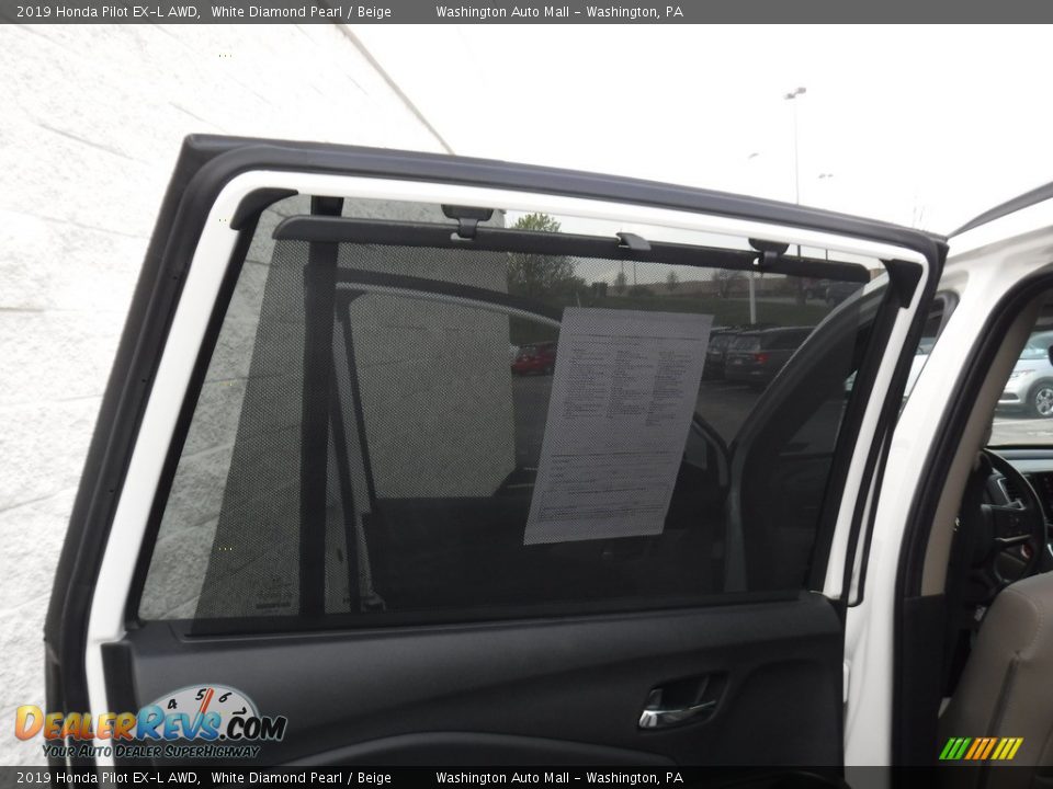 2019 Honda Pilot EX-L AWD White Diamond Pearl / Beige Photo #26