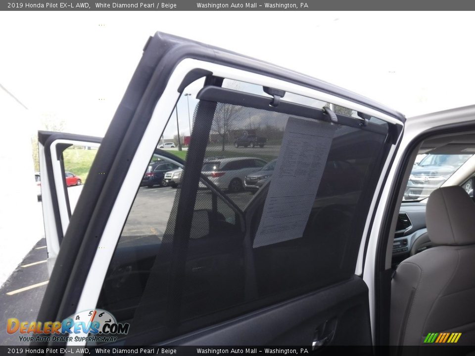 2019 Honda Pilot EX-L AWD White Diamond Pearl / Beige Photo #28