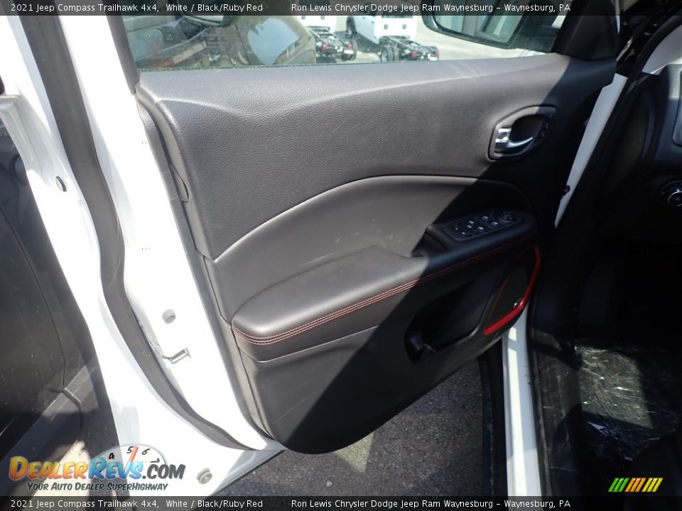 2021 Jeep Compass Trailhawk 4x4 White / Black/Ruby Red Photo #14
