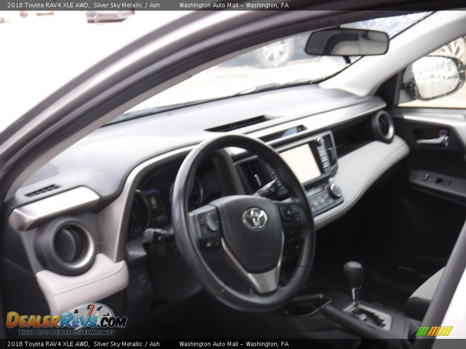 2018 Toyota RAV4 XLE AWD Silver Sky Metallic / Ash Photo #13