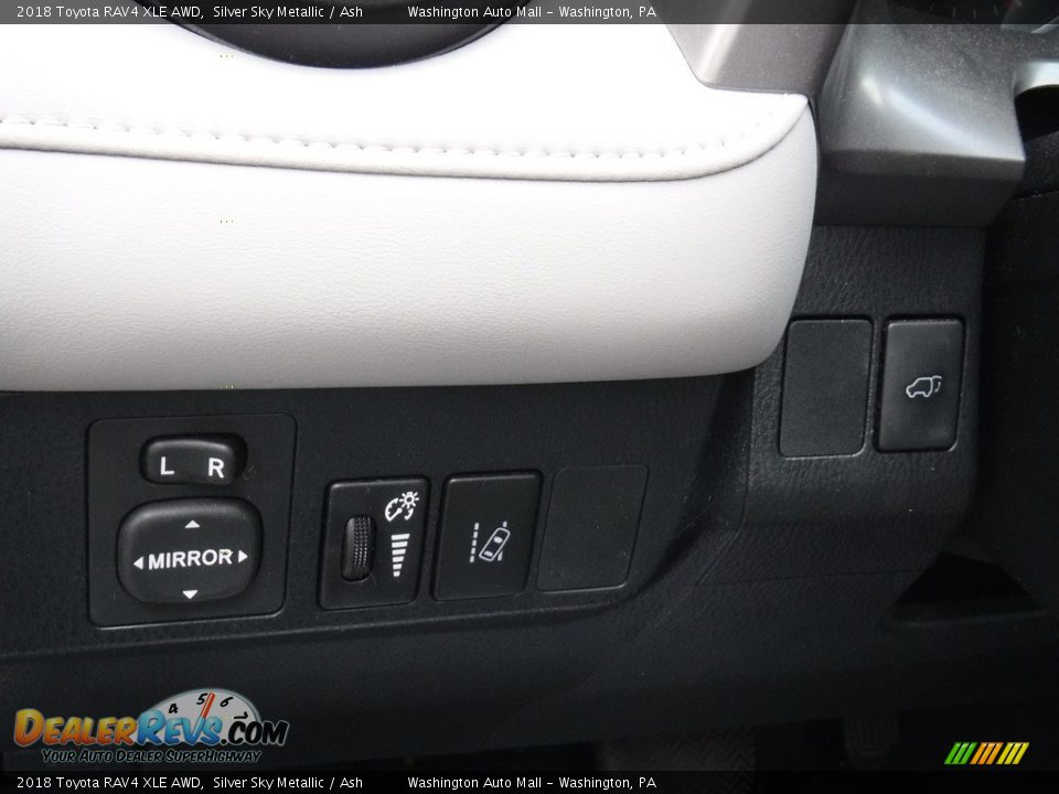 2018 Toyota RAV4 XLE AWD Silver Sky Metallic / Ash Photo #14