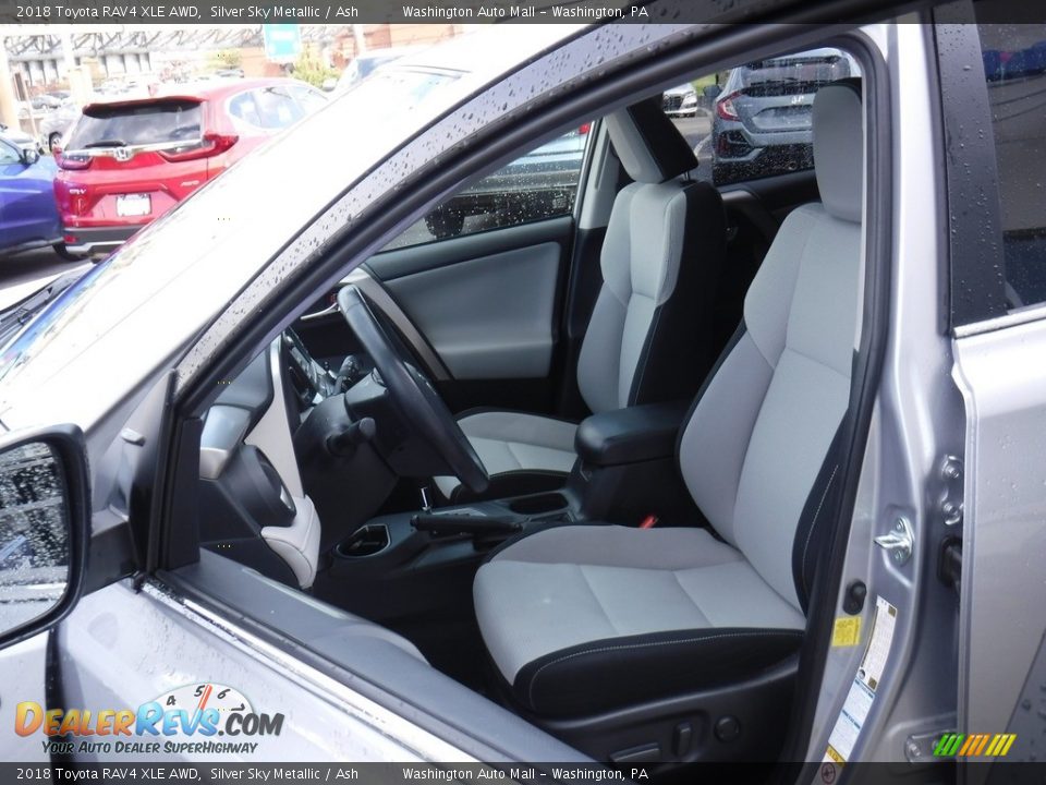 2018 Toyota RAV4 XLE AWD Silver Sky Metallic / Ash Photo #16
