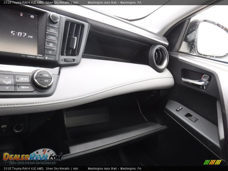 2018 Toyota RAV4 XLE AWD Silver Sky Metallic / Ash Photo #25