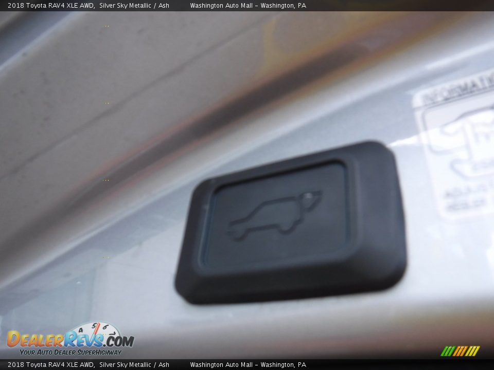 2018 Toyota RAV4 XLE AWD Silver Sky Metallic / Ash Photo #29