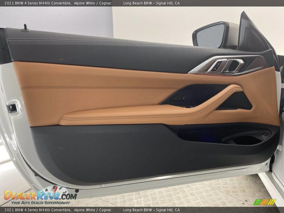 Door Panel of 2021 BMW 4 Series M440i Convertible Photo #10