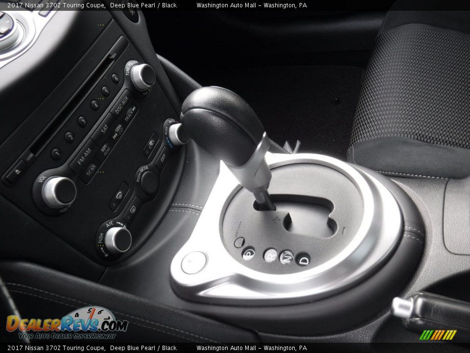 2017 Nissan 370Z Touring Coupe Shifter Photo #24