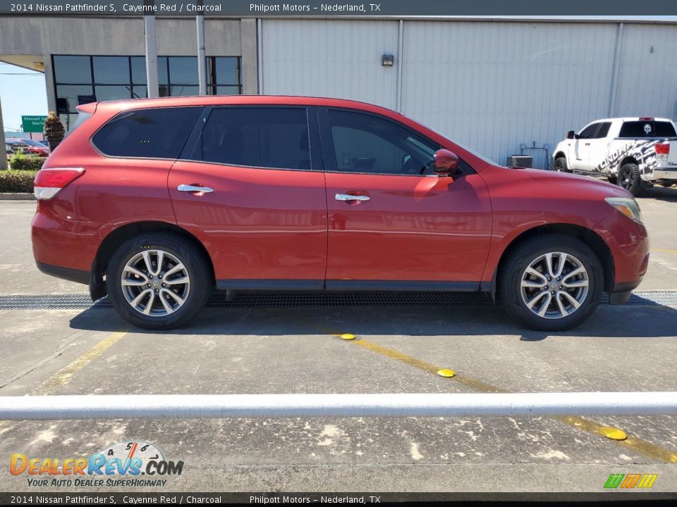 2014 Nissan Pathfinder S Cayenne Red / Charcoal Photo #9