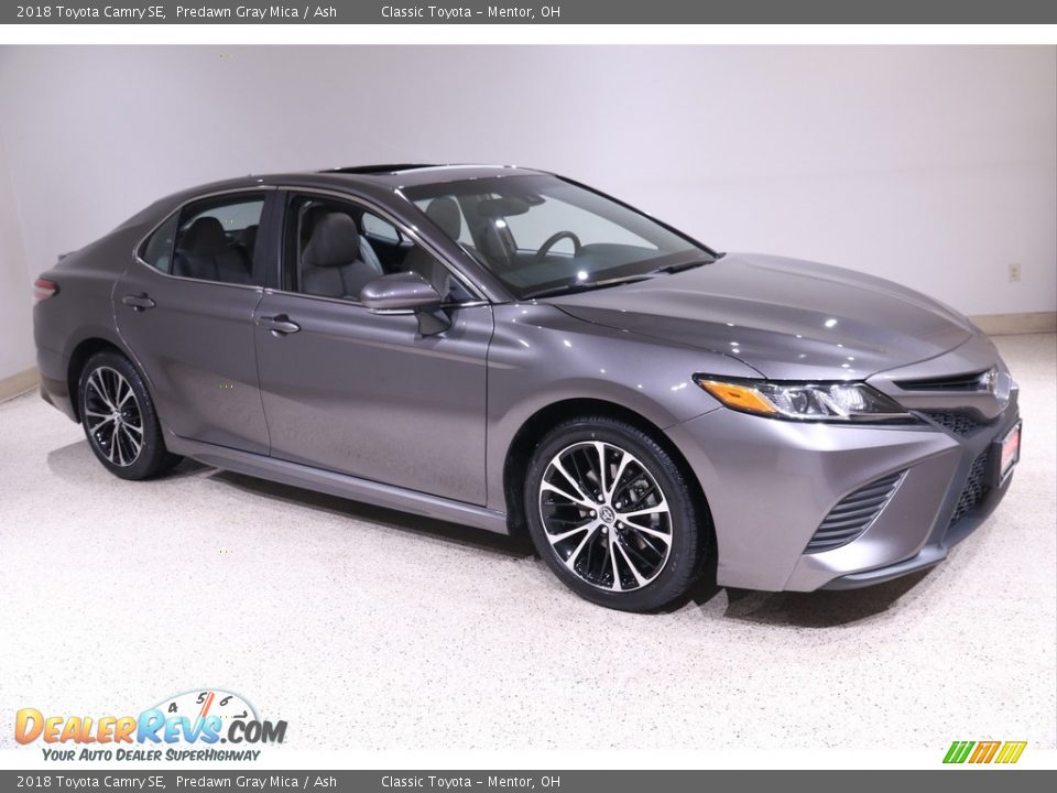 2018 Toyota Camry SE Predawn Gray Mica / Ash Photo #1