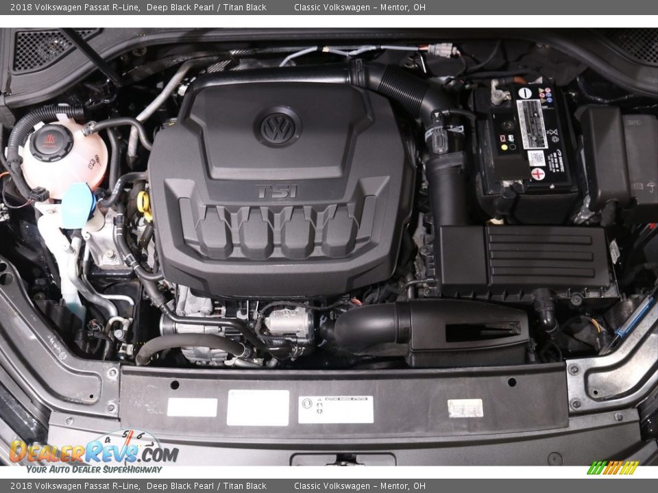 2018 Volkswagen Passat R-Line Deep Black Pearl / Titan Black Photo #17