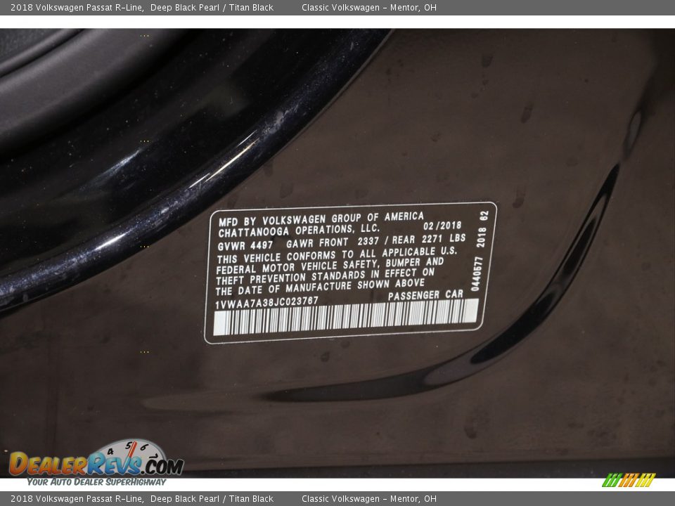 2018 Volkswagen Passat R-Line Deep Black Pearl / Titan Black Photo #18