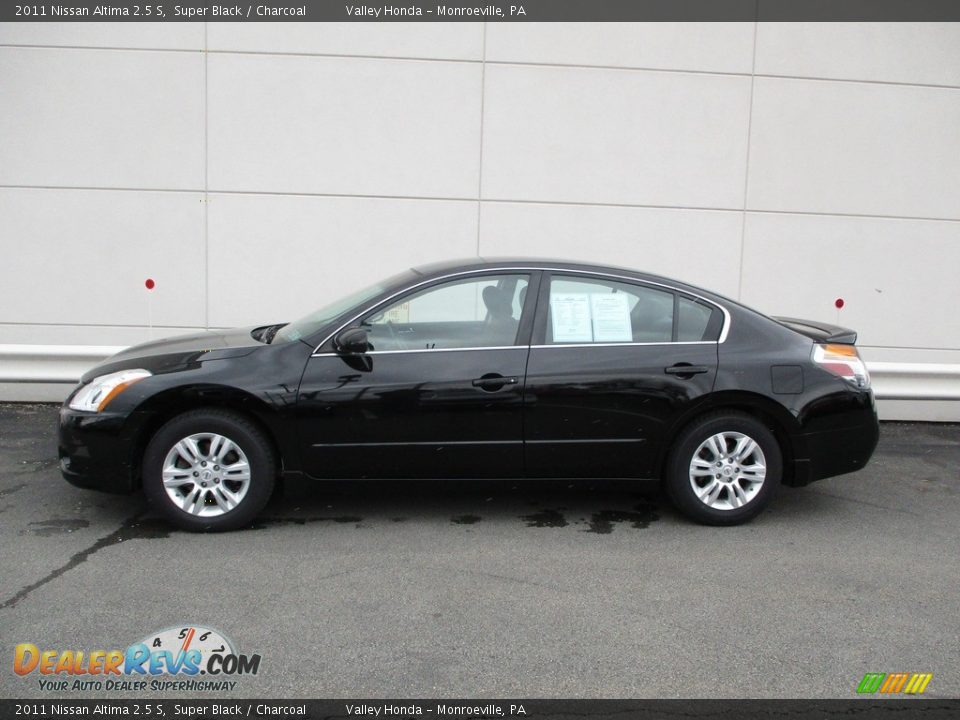 2011 Nissan Altima 2.5 S Super Black / Charcoal Photo #2