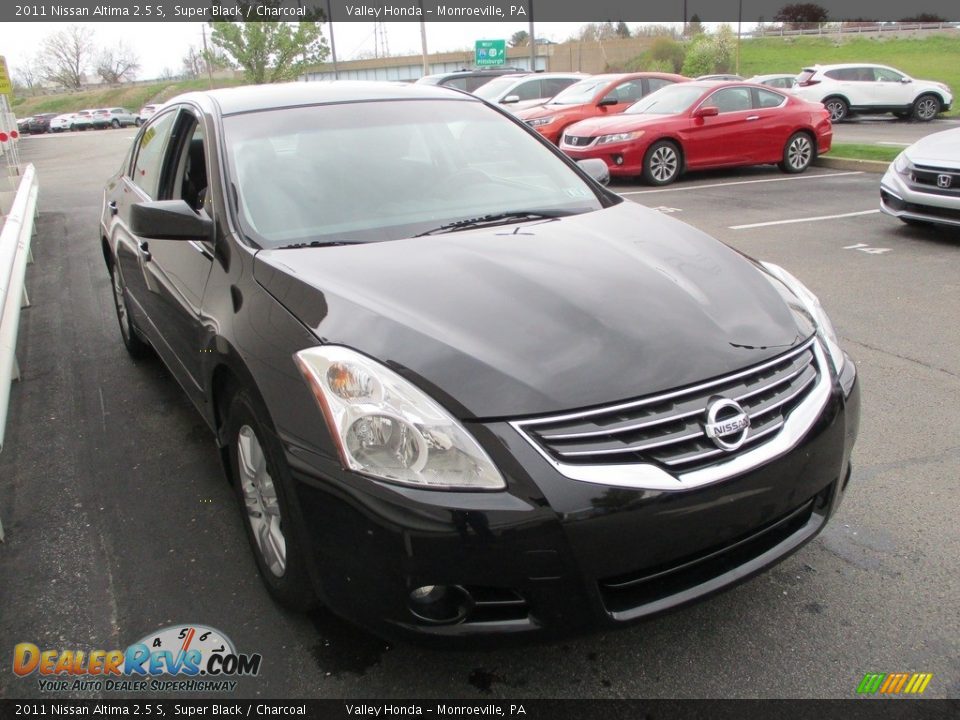 2011 Nissan Altima 2.5 S Super Black / Charcoal Photo #8