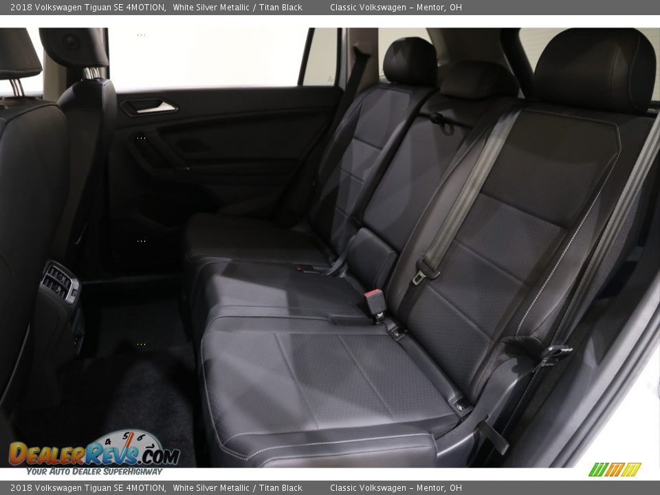 2018 Volkswagen Tiguan SE 4MOTION White Silver Metallic / Titan Black Photo #15