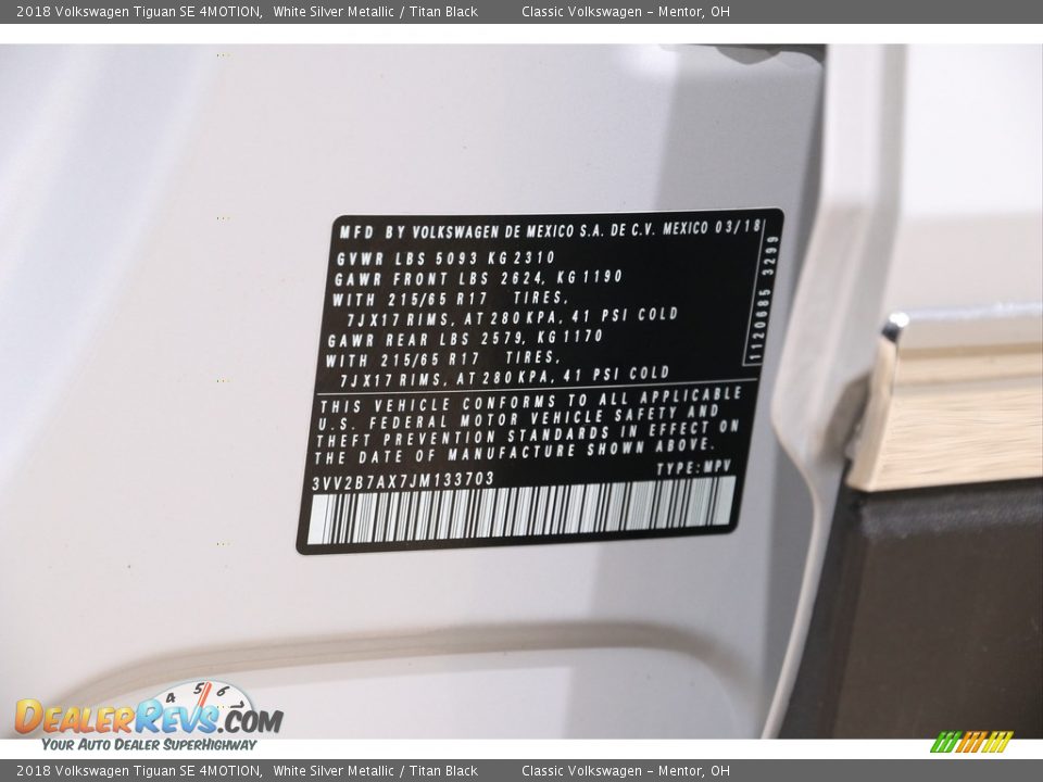 2018 Volkswagen Tiguan SE 4MOTION White Silver Metallic / Titan Black Photo #18