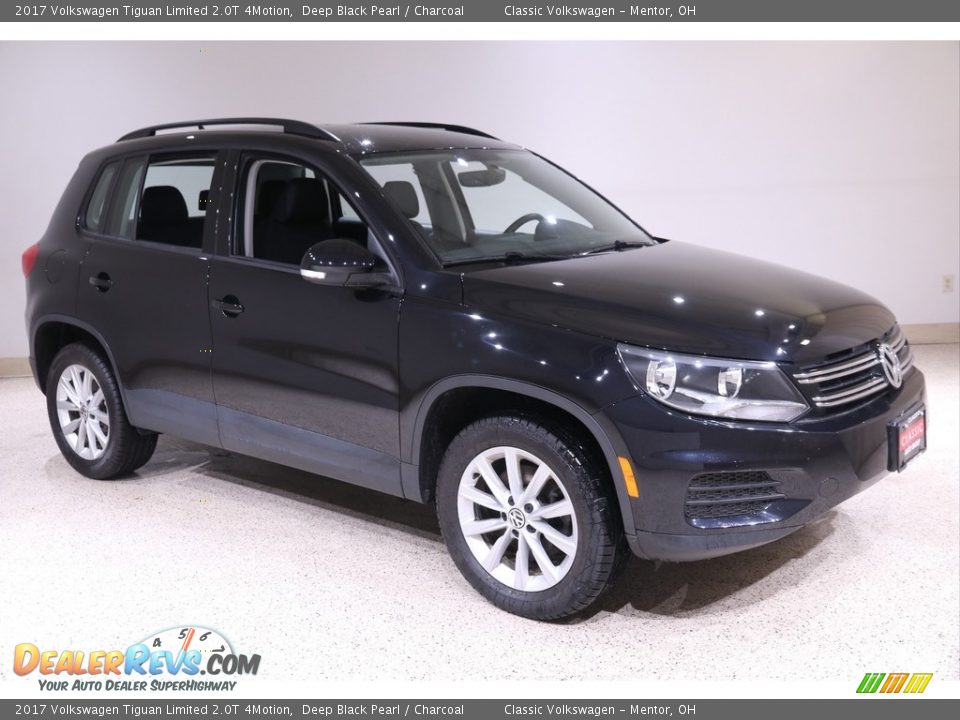 2017 Volkswagen Tiguan Limited 2.0T 4Motion Deep Black Pearl / Charcoal Photo #1