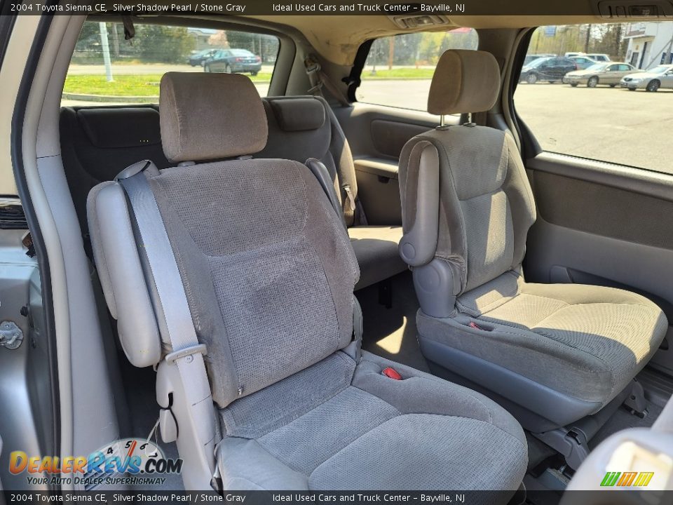 2004 Toyota Sienna CE Silver Shadow Pearl / Stone Gray Photo #12