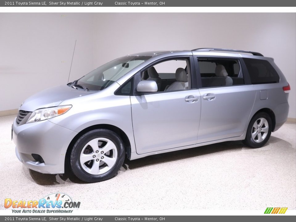 2011 Toyota Sienna LE Silver Sky Metallic / Light Gray Photo #3