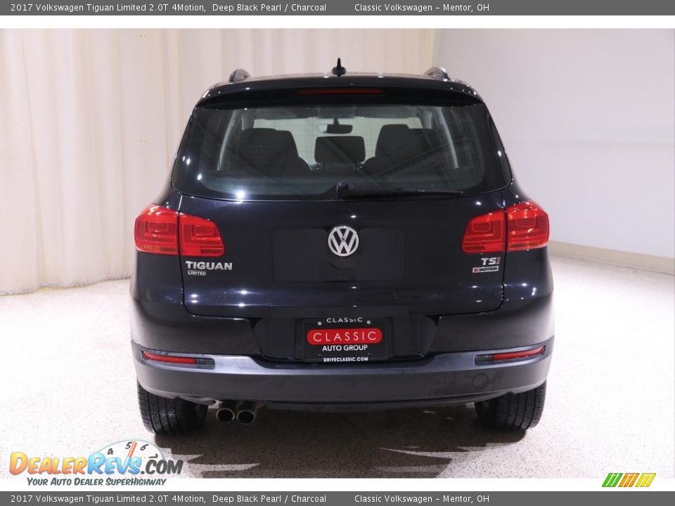 2017 Volkswagen Tiguan Limited 2.0T 4Motion Deep Black Pearl / Charcoal Photo #16