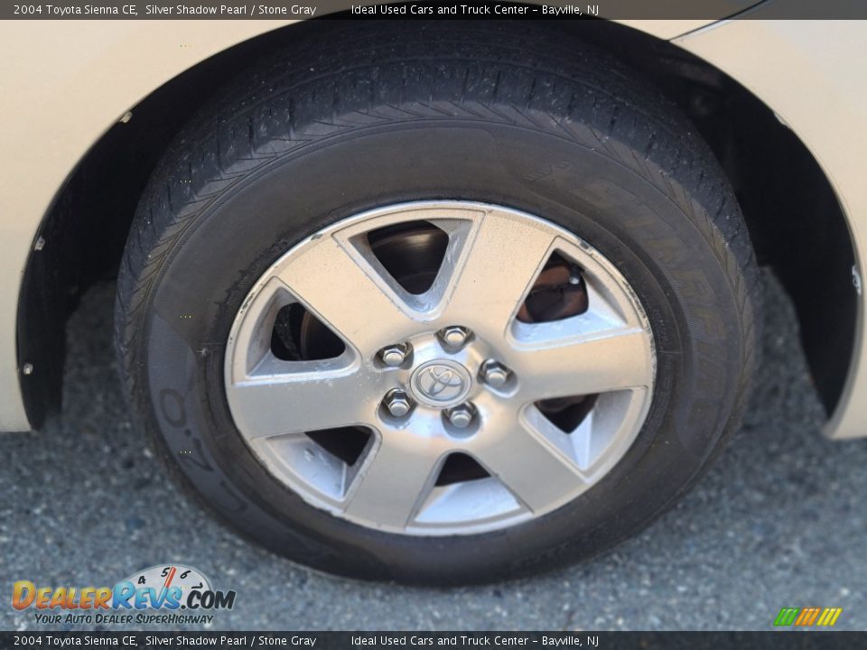 2004 Toyota Sienna CE Silver Shadow Pearl / Stone Gray Photo #26