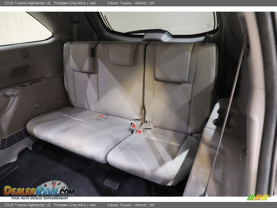 2018 Toyota Highlander LE Predawn Gray Mica / Ash Photo #15