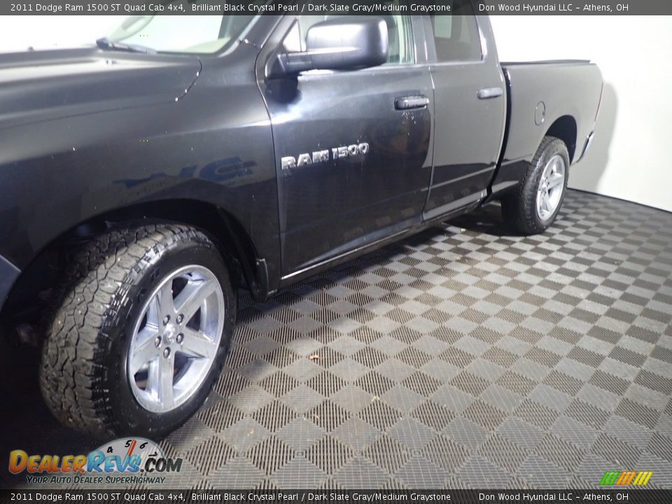 2011 Dodge Ram 1500 ST Quad Cab 4x4 Brilliant Black Crystal Pearl / Dark Slate Gray/Medium Graystone Photo #9