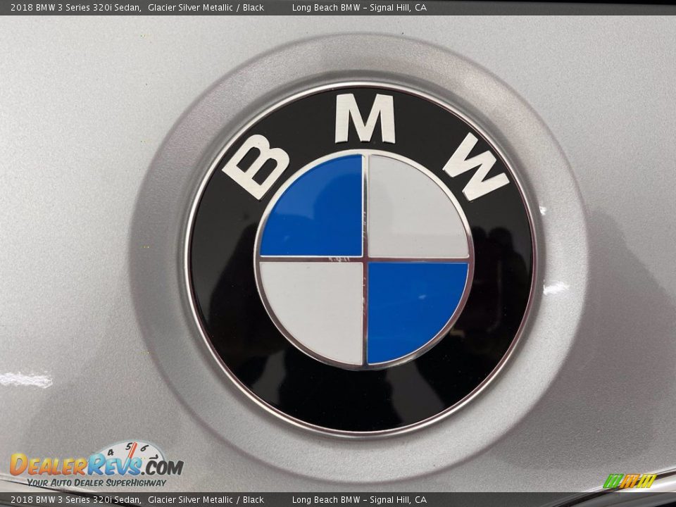 2018 BMW 3 Series 320i Sedan Glacier Silver Metallic / Black Photo #8