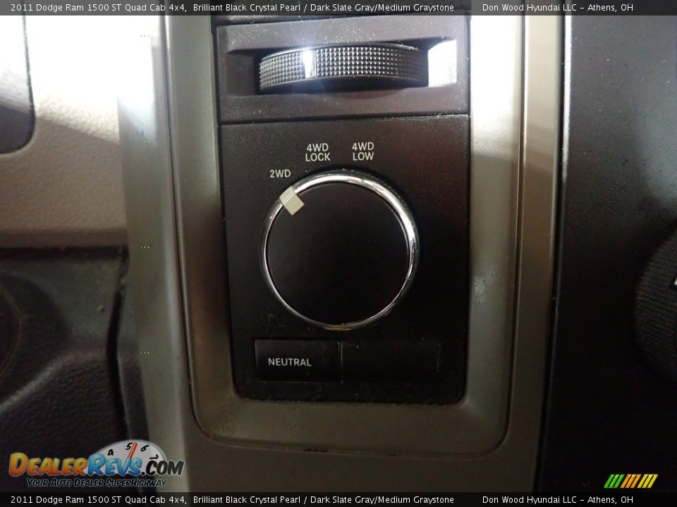 2011 Dodge Ram 1500 ST Quad Cab 4x4 Brilliant Black Crystal Pearl / Dark Slate Gray/Medium Graystone Photo #28