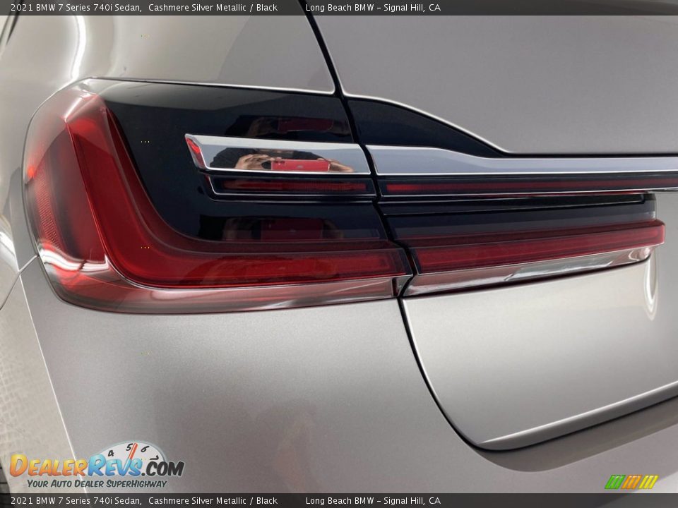 2021 BMW 7 Series 740i Sedan Cashmere Silver Metallic / Black Photo #6