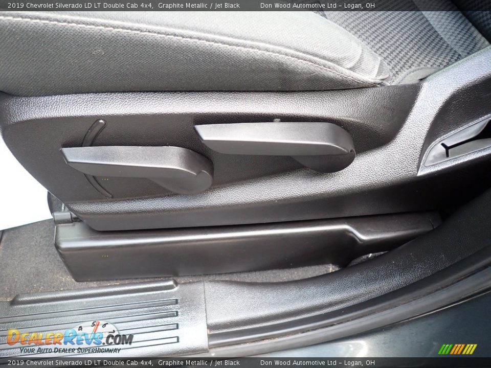 2019 Chevrolet Silverado LD LT Double Cab 4x4 Graphite Metallic / Jet Black Photo #20