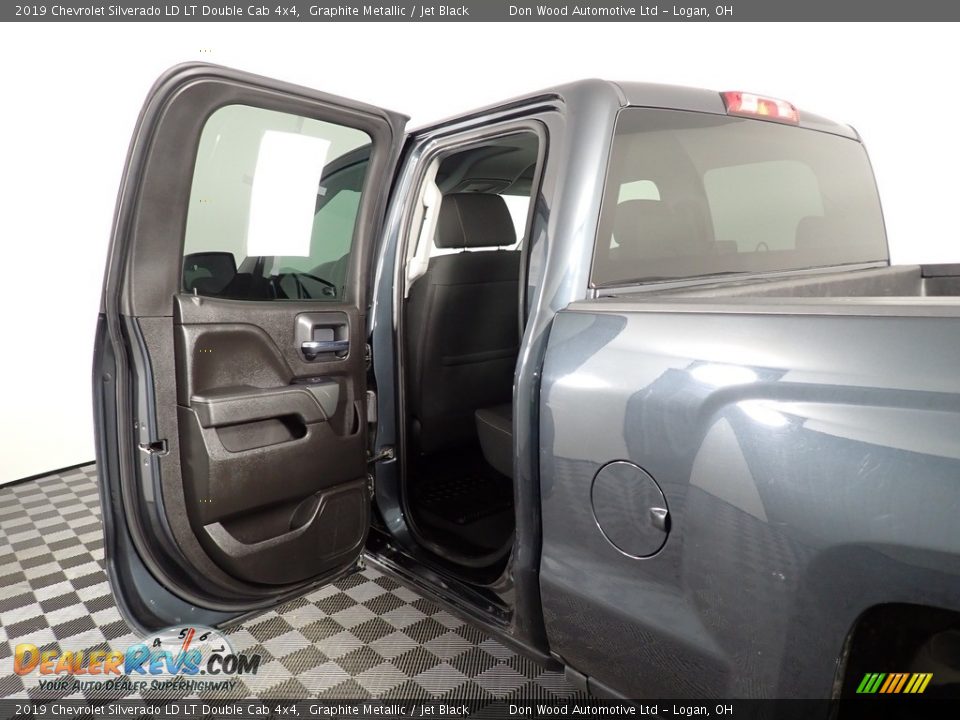 2019 Chevrolet Silverado LD LT Double Cab 4x4 Graphite Metallic / Jet Black Photo #31