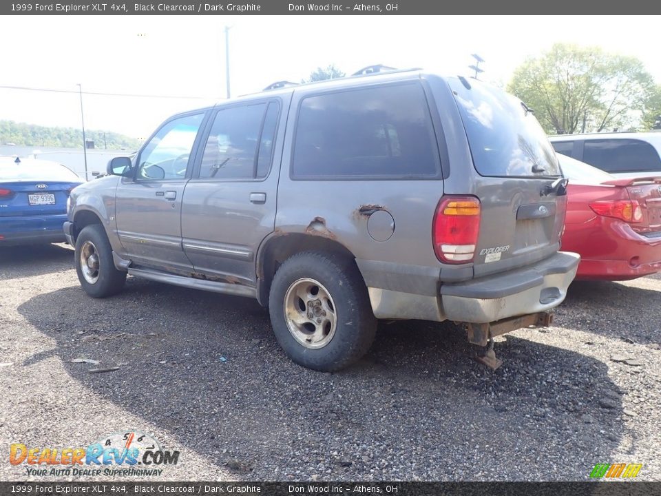 1999 Ford Explorer XLT 4x4 Black Clearcoat / Dark Graphite Photo #10