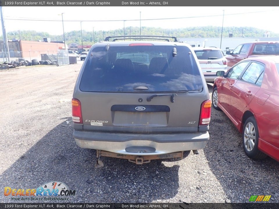 1999 Ford Explorer XLT 4x4 Black Clearcoat / Dark Graphite Photo #11