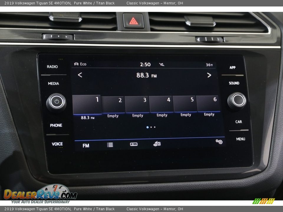 2019 Volkswagen Tiguan SE 4MOTION Pure White / Titan Black Photo #10