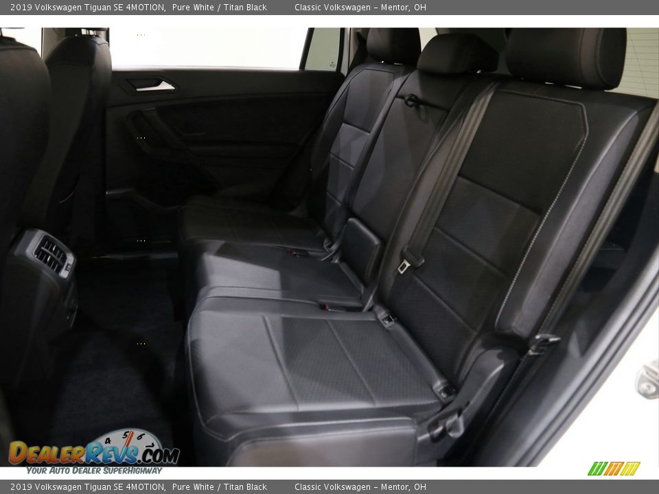 2019 Volkswagen Tiguan SE 4MOTION Pure White / Titan Black Photo #16