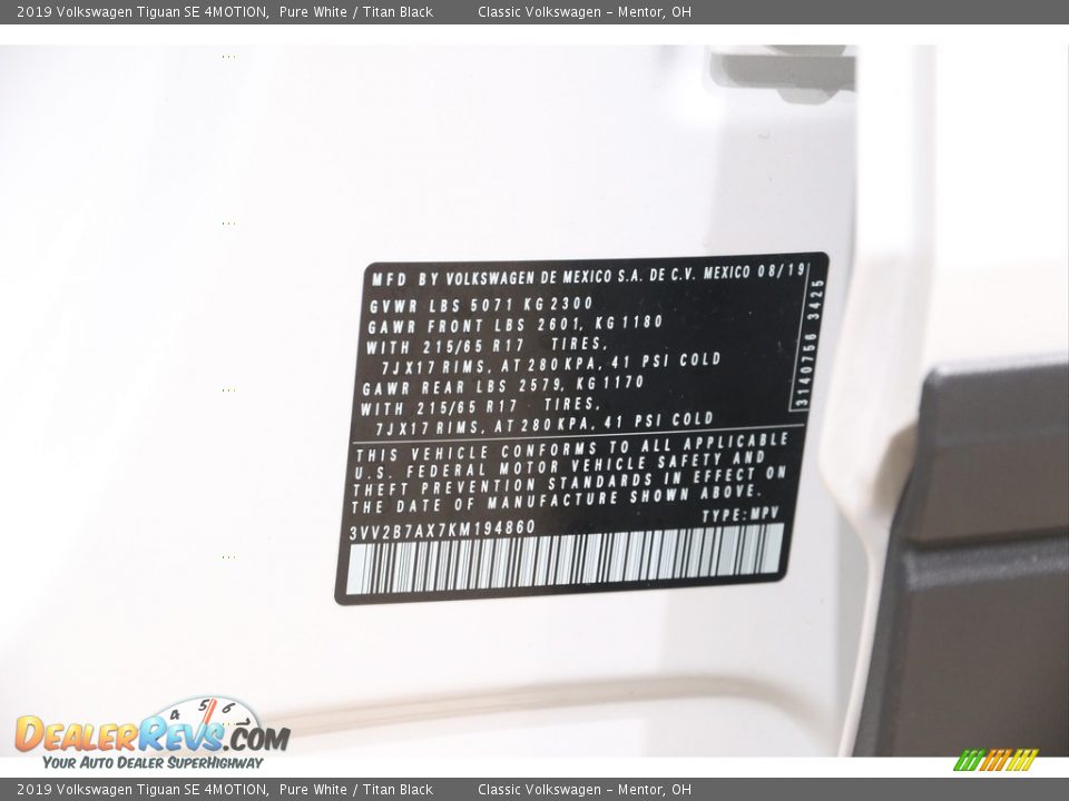 2019 Volkswagen Tiguan SE 4MOTION Pure White / Titan Black Photo #19